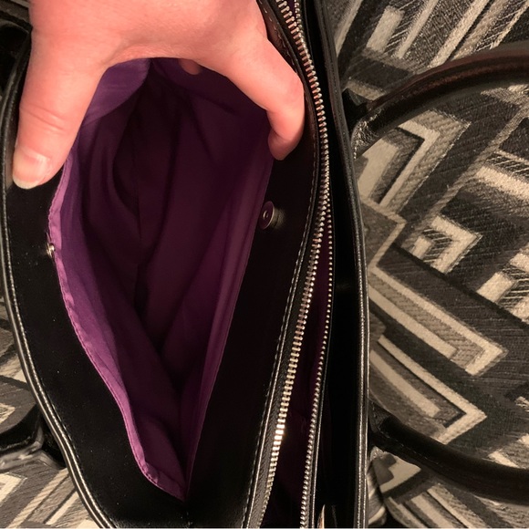 Nine West large bag. - Picture 8 of 11